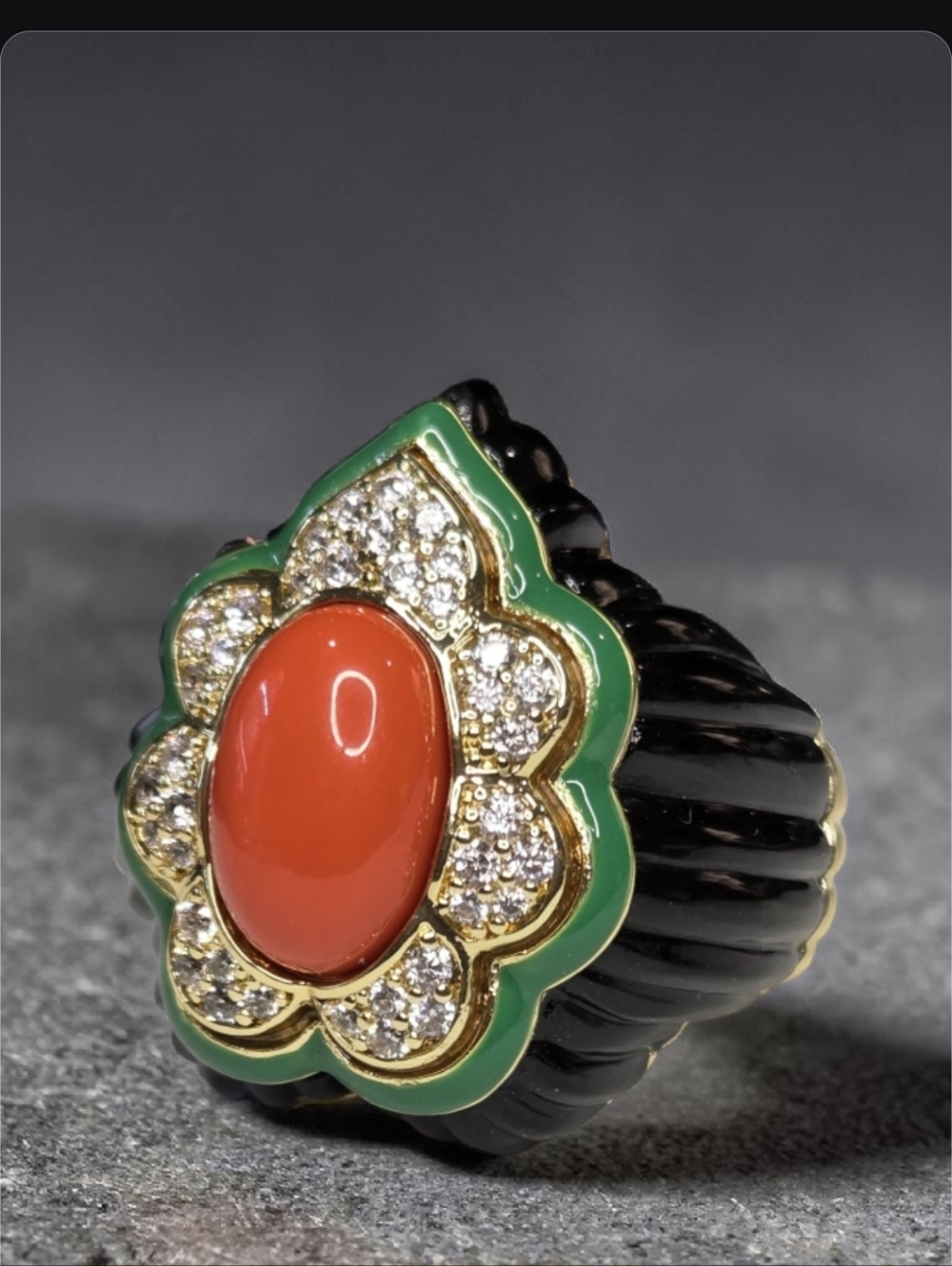 Luxury 18k Gold Plated Onyx Emerald Coral High-end Designer Carved Lucite Ring